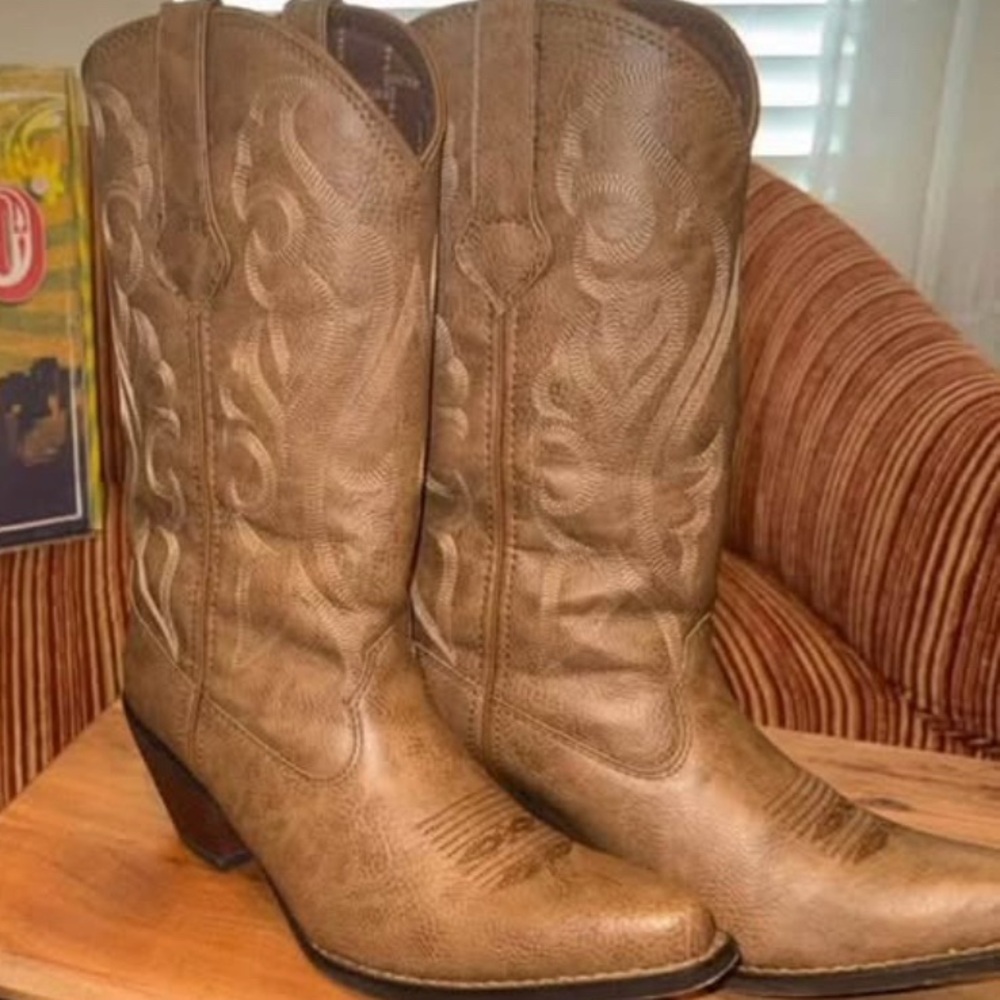 Durango Women's Tan Cowboy Boots